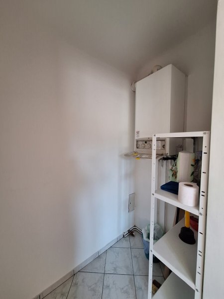 2-Zimmer-Wohnung mit großer Wohnküche auf 67 m² und großer Loggia (RBG 1971)