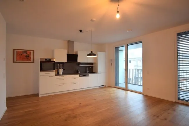 3 Zimmerwohnung im Stadtzentrum mit Balkon - Bild