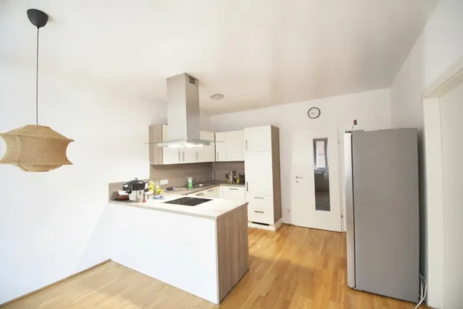 Gemütliche 2-Zimmer Wohnung nahe der LANDSTRASSE - Titelbild