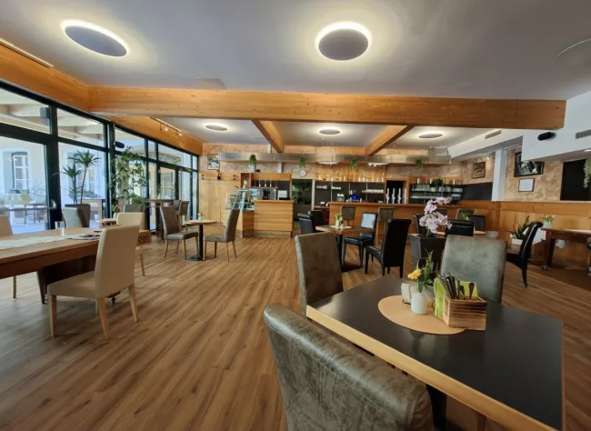 Restaurant sucht neuen Gastgeber- Einzigartige Gastronomiefläche in der historischen Lederfabrik in Linz - Titelbild