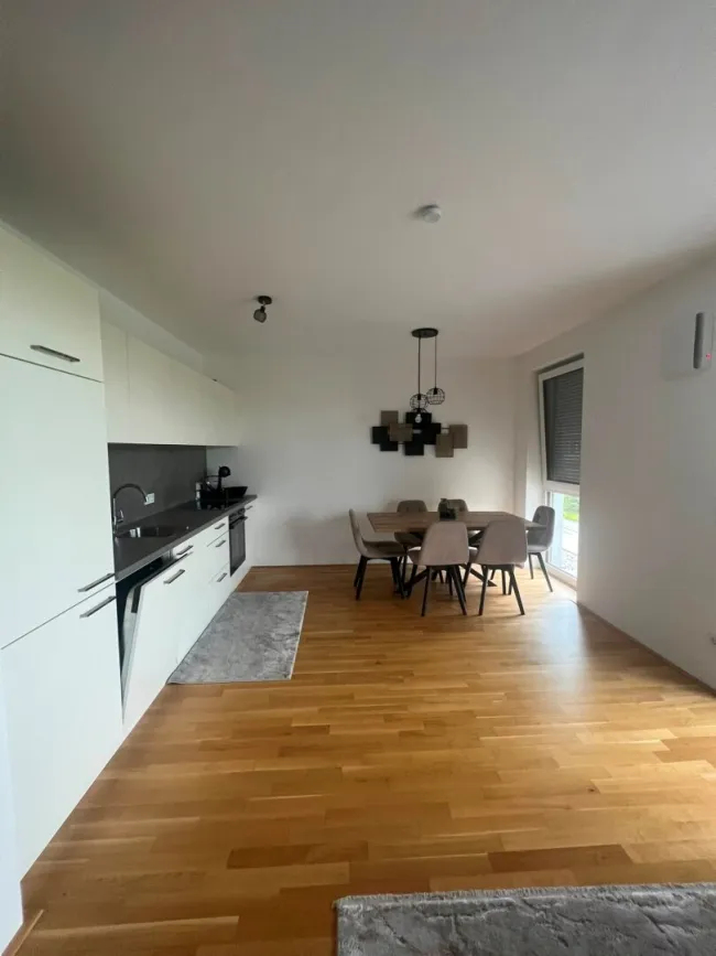 Wohnen in Wels - 2 Zimmerwohnung mit BALKON - Bild