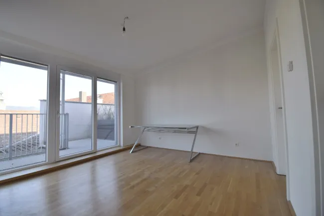 DACHGESCHOSSWOHNUNG mitten in der LINZER INNENSTADT - Bild