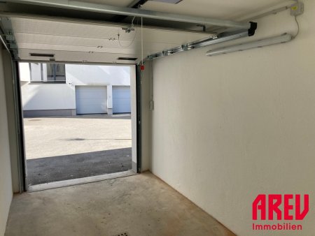 EINZELGARAGE mit TOPLAGE mit kleiner Lagerfläche in EBELSBERG zu vermieten