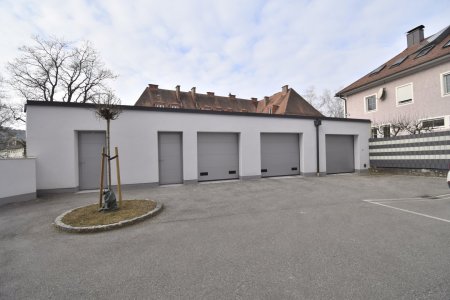 EINZELGARAGE mit TOPLAGE mit kleiner Lagerfläche in EBELSBERG zu vermieten