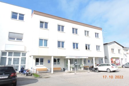 Großzügige Büro-/fläche im Edgeschoss