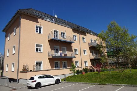 Großzügig und hell: 2-Zimmer-Maisonette-Wohnung in beliebter Wohngegend