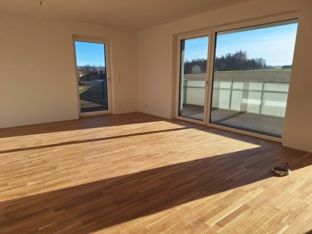 ERSTBEZUG - 3-ZIMMER - WOHNUNG MIT GROSSBALKON