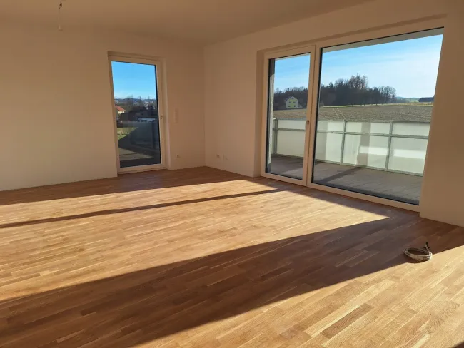 ERSTBEZUG - 3-ZIMMER - WOHNUNG MIT GROSSBALKON - Bild