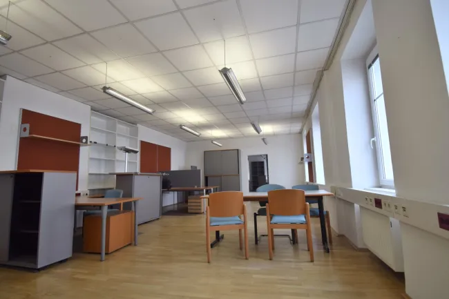 MÖBLIERTES BÜRO - JETZT FÜR SIE BEREIT - Titelbild