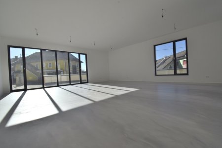 VIELSEITIG EINSETZBAR - IHR GEWERBE IN WAXENBERG - ERDGESCHOSS