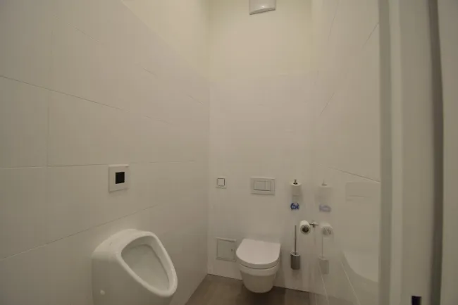 REPRÄSENTATIVES BÜRO AM EUROPAPLATZ - SOFORT BEZIEHBAR !! - Bild