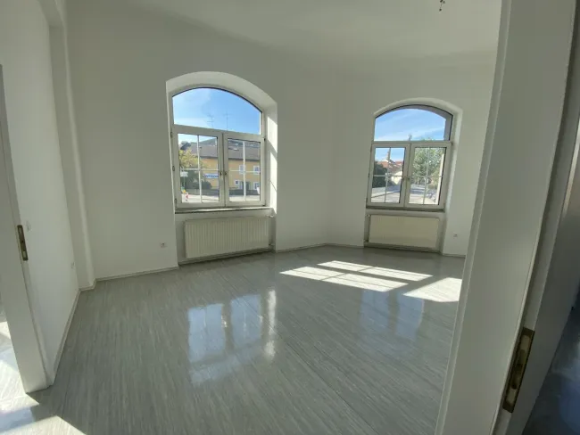 Großzügige und helle Büro-/Kanzlei-/Studiofläche in bester Lage - Titelbild