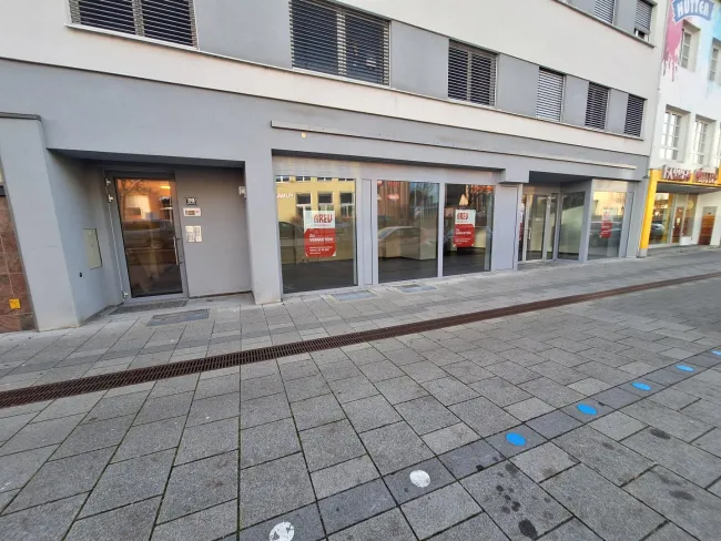 Attraktives Geschäftslokal in Ried im Innkreis - Titelbild