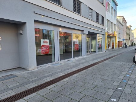 Moderene Büro / Kanzlei / Praxisfläche in Ried im Innkreis - flexibele und helle Räume