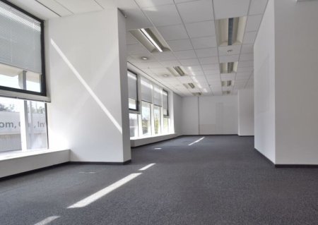 TOP Bürofläche mit PARKMÖGLICHKEIT und idealer Anbindung - 1.OG