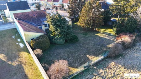 NEUER PREIS - AUFGEPASST! Über 1.000 m² großes Grundstück mit Einfamilienhaus in optimaler Lage und TEILUNGSPOTENZIAL