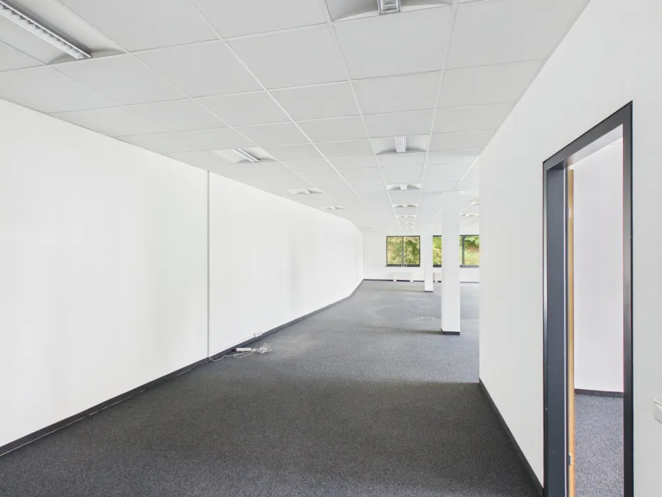Attraktives BÜRO im ZENTRUM von LINZ! Ausreichend Parkplätze vorhanden! - Bild