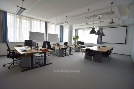 Großzügige BÜROFLÄCHE in bester Lage in URFAHR - EG + 1.OG