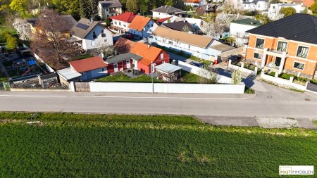 NEUER PREIS --- 369.000,-- € / Einfamilienhaus in Maria Ellend mit sonnigen Garten in Südausrichtung