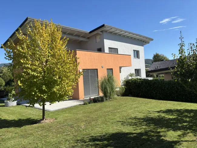 Neuwertiges Zweifamilienhaus bzw. Wohnhaus mit Büro oder Praxismöglichkeit sowie Garten in Graz – Ihr Traum vom Wohnen! - Bild