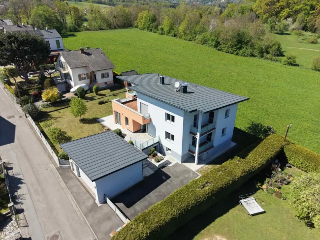 Neuwertiges Zweifamilienhaus bzw. Wohnhaus mit Büro oder Praxismöglichkeit sowie Garten in Graz – Ihr Traum vom Wohnen! - Bild