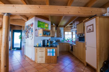 Einfamilienhaus mit Pool in ruhiger Lage
