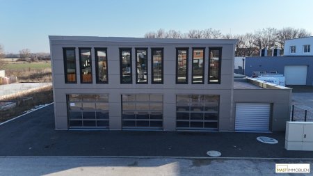Moderne Neubauhalle im aufstrebenden Industrieviertel von Sooß – flexible Flächen ab sofort verfügbar