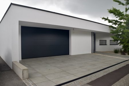 Traumhafter Bungalow mit beheizbaren Pool und Doppelgarage