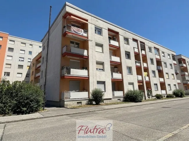 Moderne und großzügige 4-Zimmer Wohnung mit 2 Loggien in Wels, 93m² - Titelbild