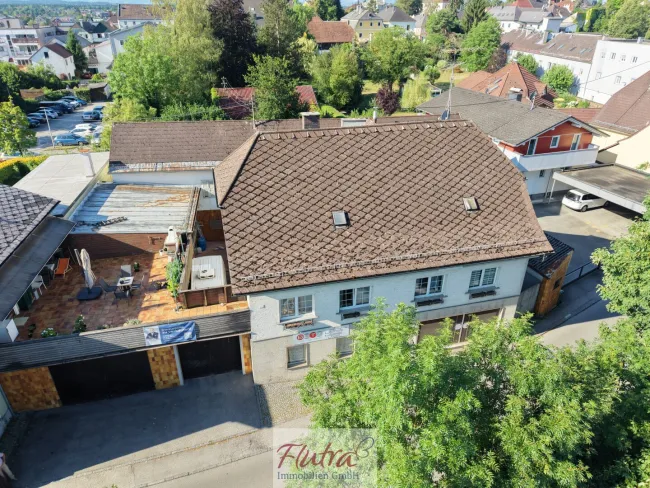 Ehemalige Betriebsliegenschaft mit Produktions- Verkaufs- und Lagerflächen + Wohnung - Bild