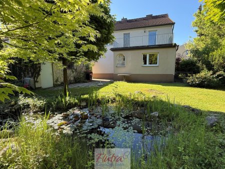 Charmantes Haus mit Terrasse und Garage in Wels / Renovierungs- oder Neubauprojekt!