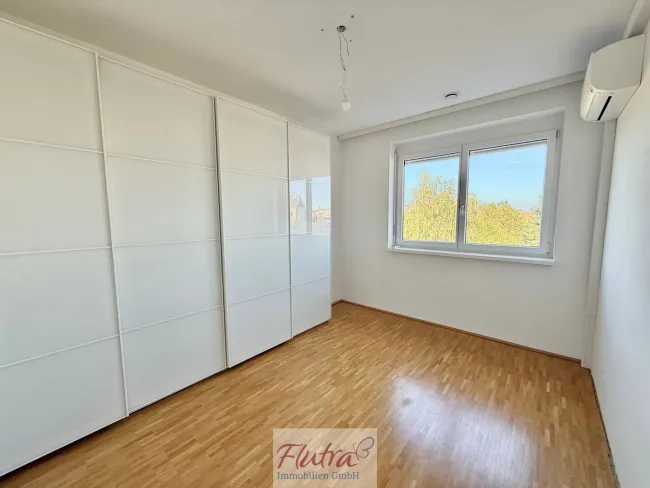 Hochwertige 4-Zimmer Neubauwohnung inkl. verglaster Loggia und TG in Wels/Zentrum! - Bild
