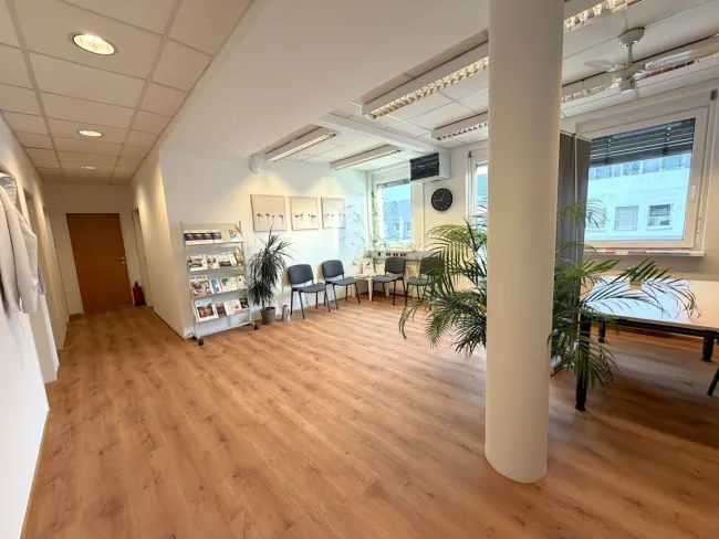 Moderne Büro/Praxis in Graz: 104m² mit Balkon, nur 1.571,99 € Miete! - Bild