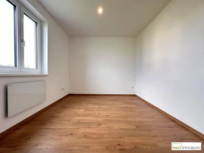 PROVISIONSFREI --- Beeindruckend aufgeteilte 3 Zimmer Garten Wohnung inkl. EWE Einbauküche in Pixendorf - Bild