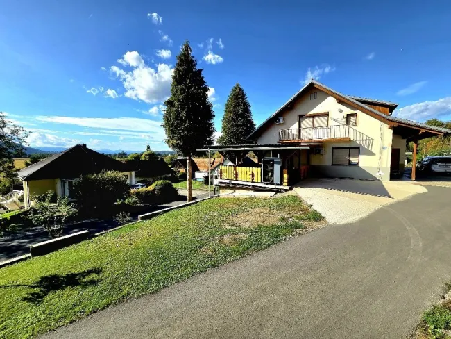 Traumhaftes Familienhaus in Sankt Georgen – 8 Zimmer, Garten, Terrasse, Top-Ausstattung! - Titelbild