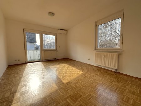 Gemütliche 2-Zi Wohnung mit Stellplatz und Grünblick in 8010 Graz