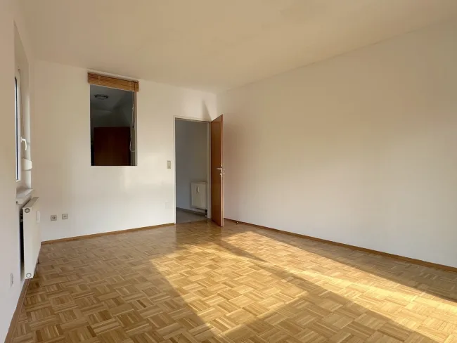 Gemütliche 2-Zi Wohnung mit Stellplatz und Grünblick in 8010 Graz - Bild