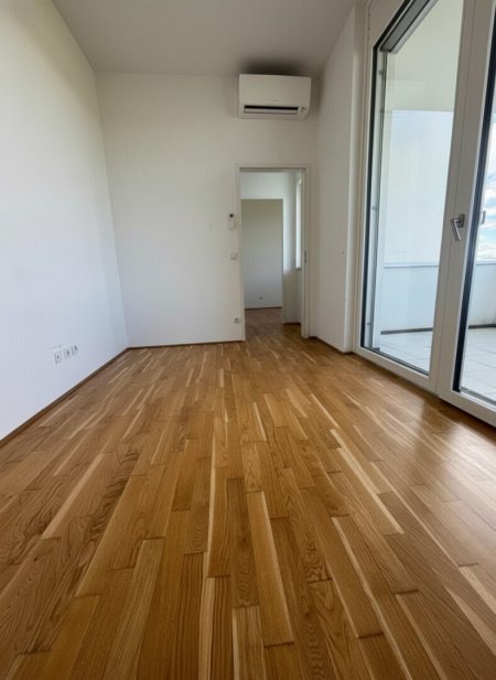 Helle 3-Zi-Wohnung mit Terrasse, Fußbodenheizung & Aufzug in 8041 Graz