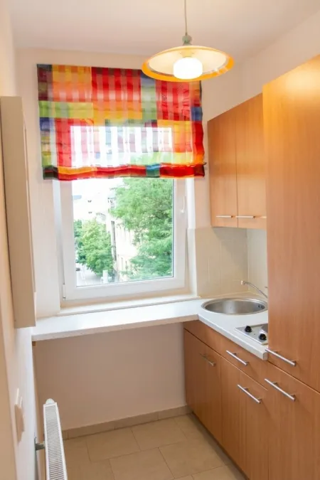 Top Wohnung 34m² mit Balkon, Einbauküche & Aufzug