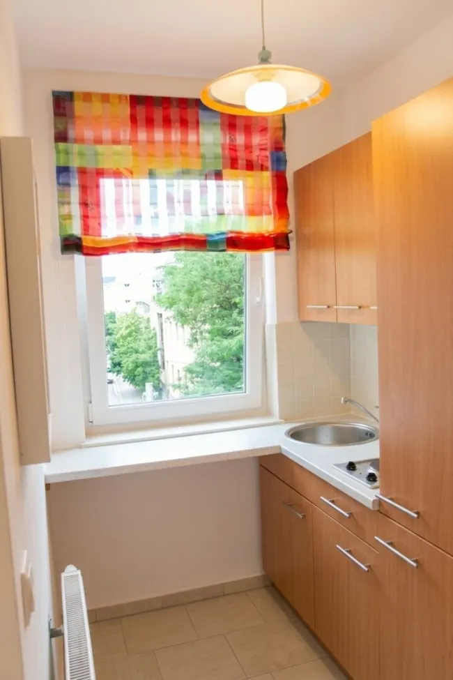 Top Wohnung 34m² mit Balkon, Einbauküche & Aufzug - Bild