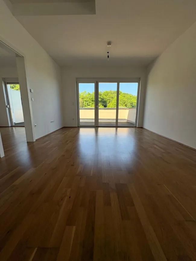 Moderne 2-Zi Wohnung in Feldbach mit 2 Terrassen, Stellplatz & top Ausstattung! - Bild