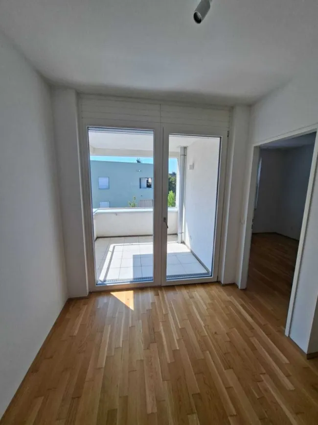 Moderne 2-Zi-Wohnung mit Balkon, Fußbodenheizung & Aufzug in Graz 8041! - Titelbild