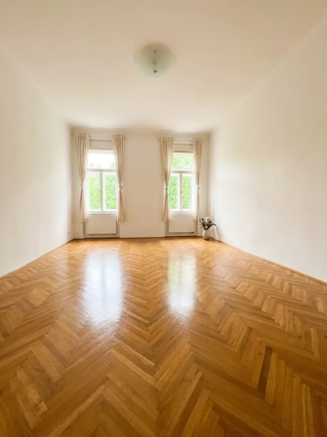 Moderne 3-Zi-Wohnung mit Stadtblick - Titelbild