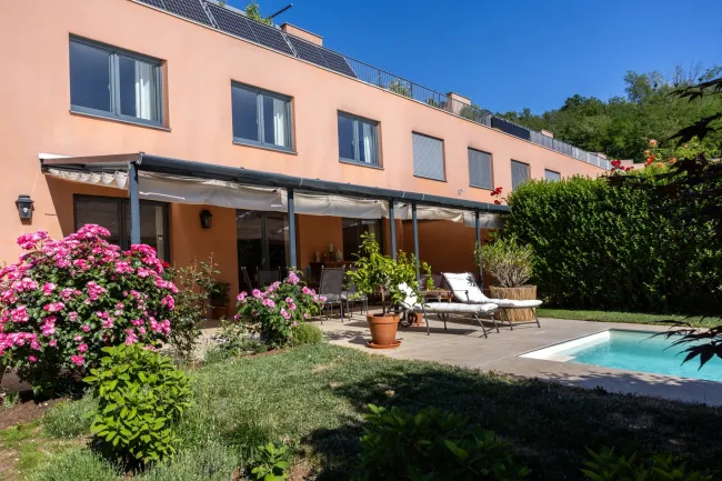 Hausgefühl in der Inge-Morath-Straße in Graz-Andritz | Pool | rund 750 m² Garten- & Freifläche | 162 m² Nutzfläche - Bild