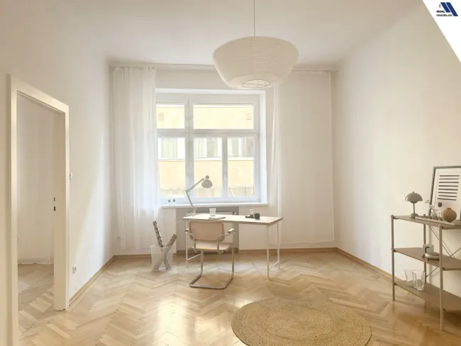 LINZ ZENTRUM: Wunderschön sanierte Räume für Büro oder Gruppenpraxis - Bild