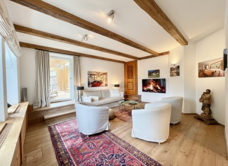 Kitzbühel: Exklusive Jahrhundertwende-Residenz mit privatem Spa & Indoor-Pool