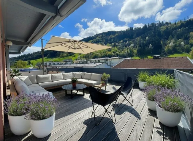 PREISREDUKTION! Wattens: Exklusive 4-Zimmer-Penthousewohnung mit sonniger XXL-Südwest-Terrasse & 2 Garagenplätzen - Titelbild