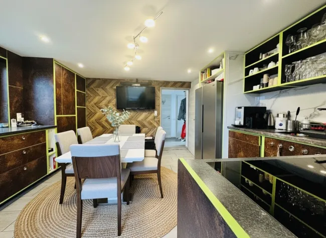 Weerberg: Schöne 4-Zimmer-Wohnung mit Panorama-Terrasse, Alpenblick & 2 PKW-Stellplätze im Preis inklusive - Titelbild