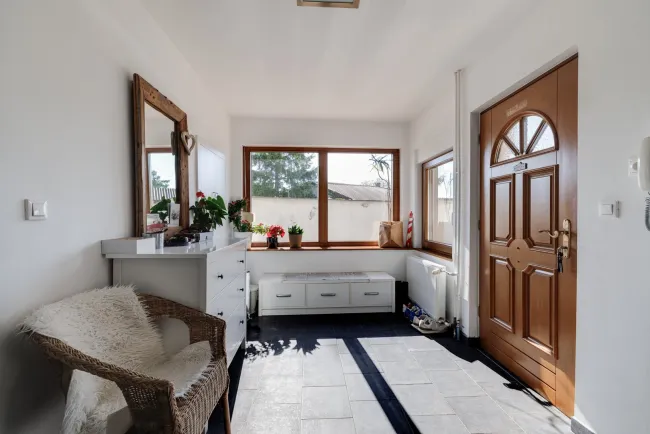 Familientraum in Pama: 6 Zimmer, Doppelgarage, Garten, Terrasse und Balkon - Bild