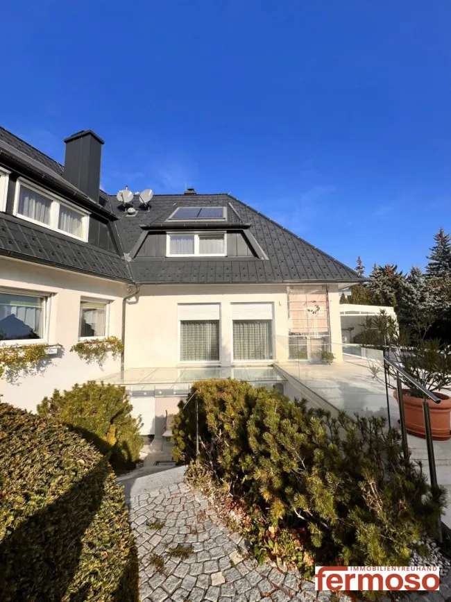 Villa Außenansicht